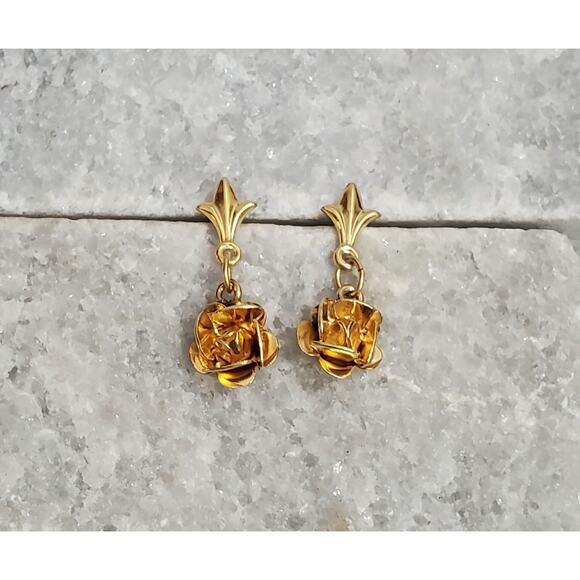 Vintage 14k Yellow Gold Dangly Rose Earrings Missing Backs 1 Gram - Picture 1 of 5